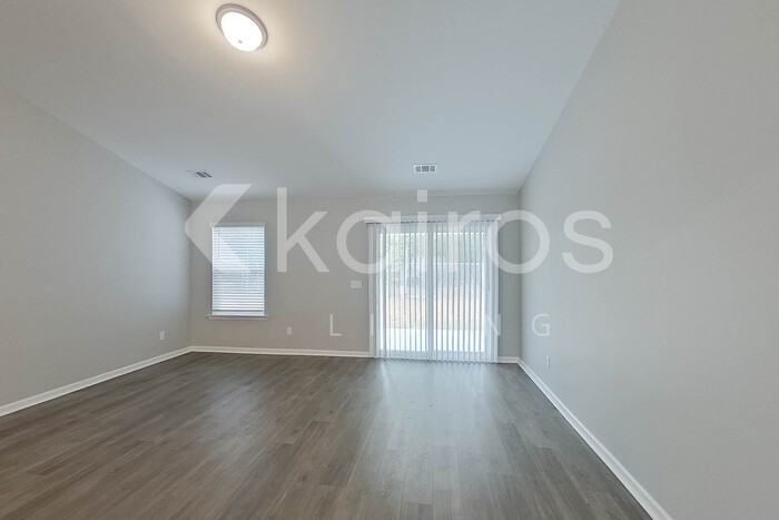 104 Bluff Rd - Photo 5 of 27