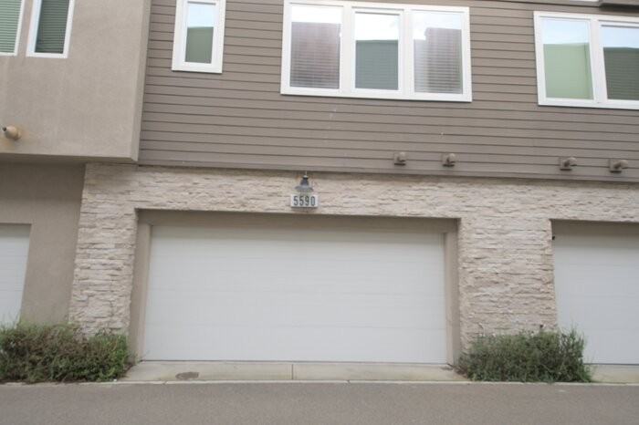 5590 El Dorado Ln - Photo 3 of 48