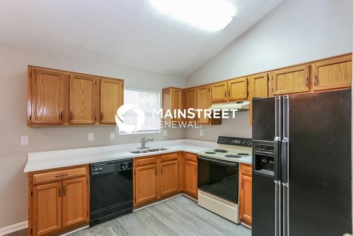 991 Alford Ct - Photo 5 of 17