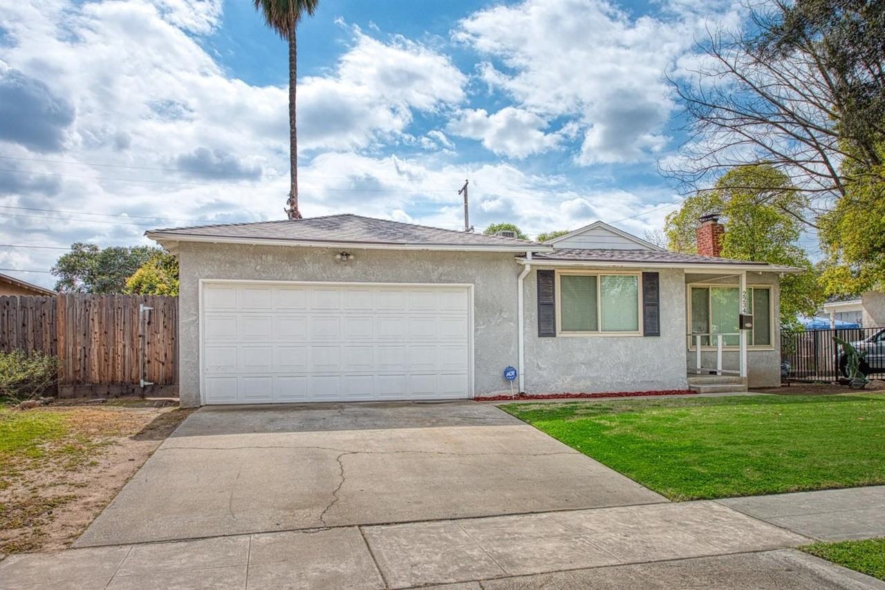 2234 E Rialto Ave #NA - Photo 2 of 14