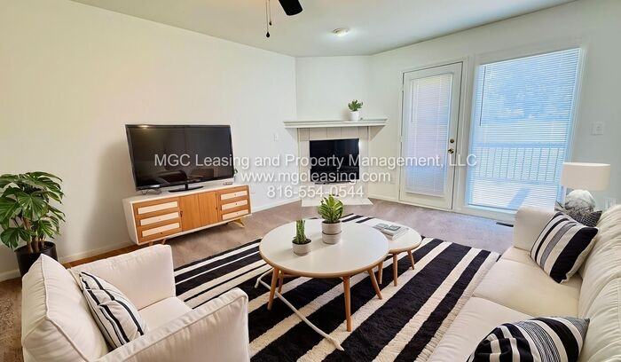 5813 Ne 42nd St - Photo 2 of 29