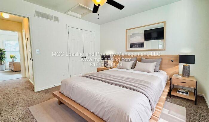 5813 Ne 42nd St - Photo 5 of 29