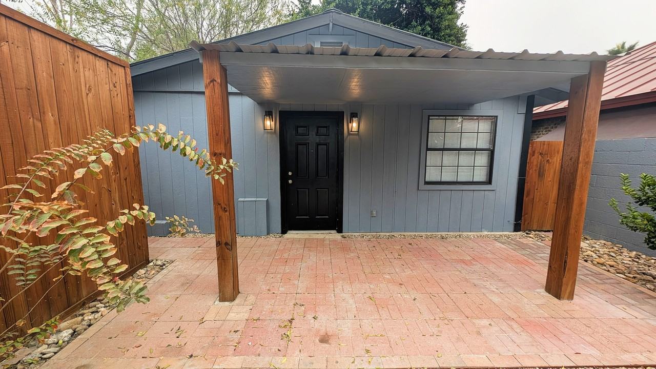 1801 Cortez St #REAR - Photo 2 of 11