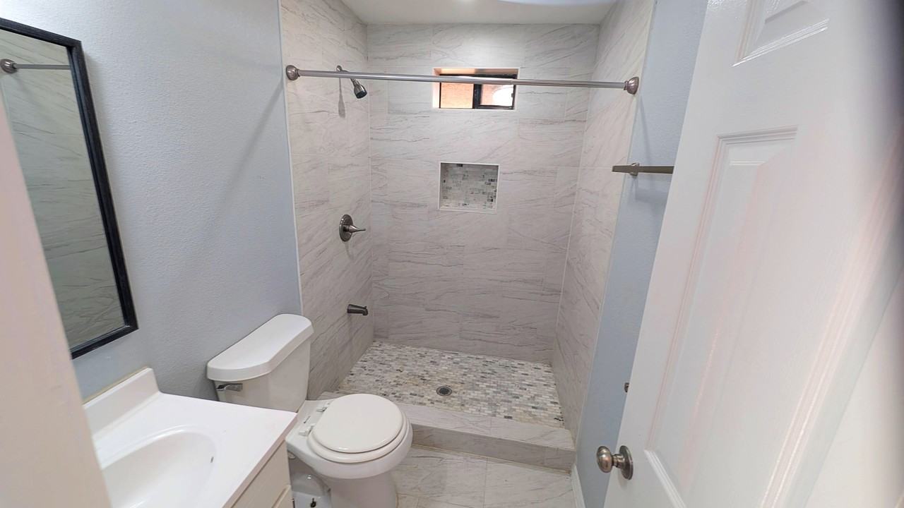 1801 Cortez St #REAR - Photo 4 of 11