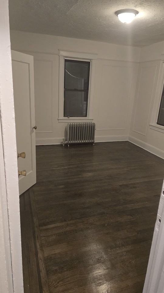 31 50 104th St #2ndFL - Photo 4 of 16