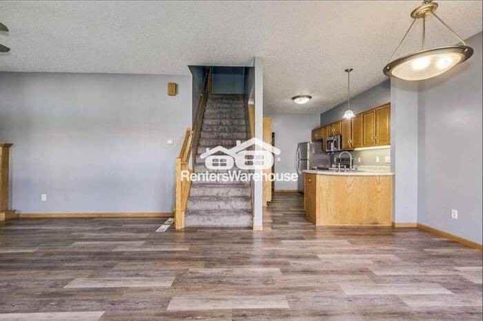 8657 Tessman Cir N - Photo 5 of 28