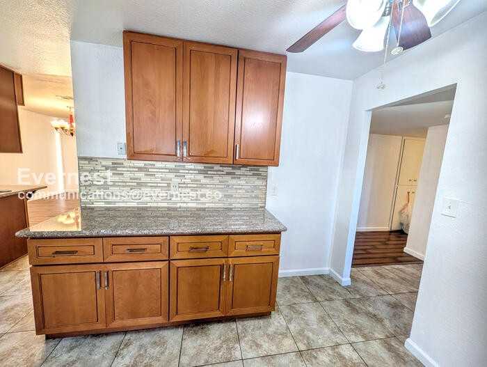 14403 Tiburon Rd - Photo 3 of 24