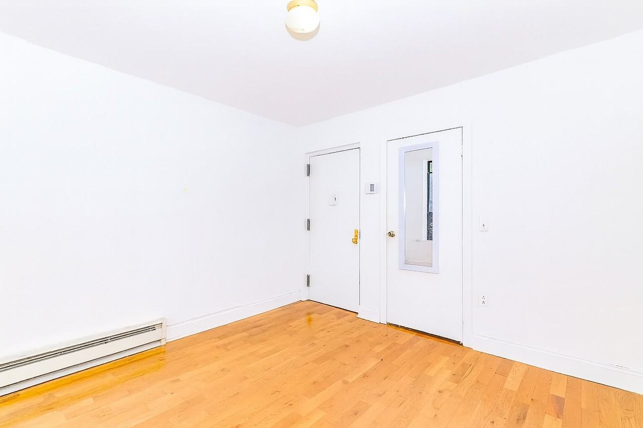 147 Starr St #3 - Photo 7 of 7