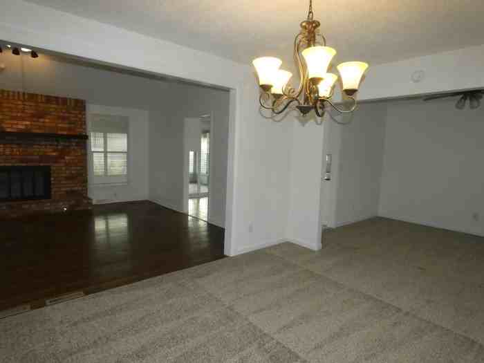 3601 Ne 76th Ter - Photo 6 of 35