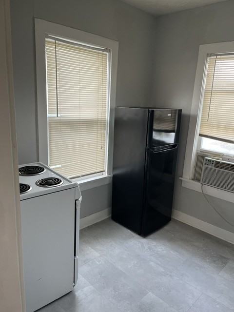 5121 Polk St #C - Photo 6 of 10