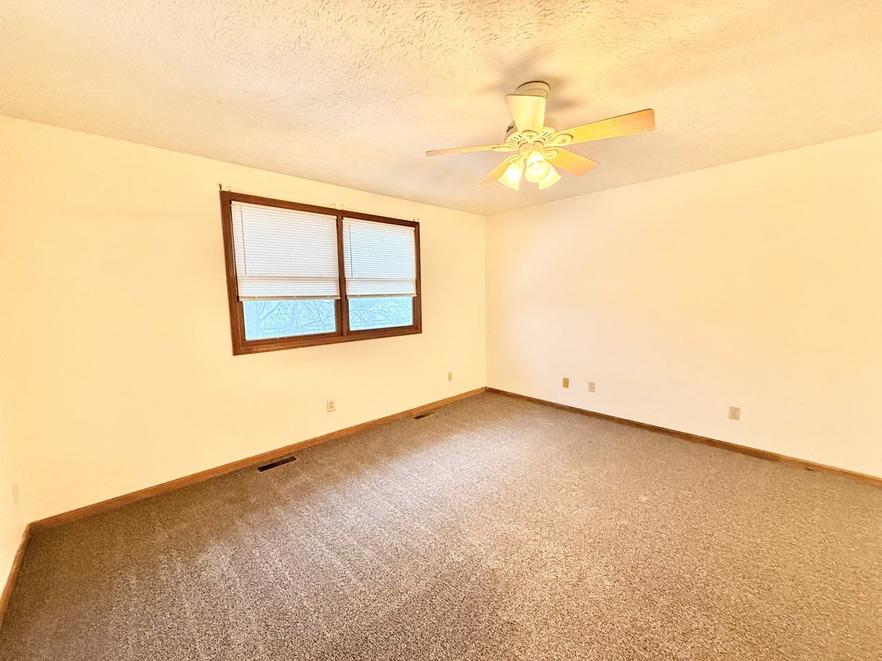 5945 Frank Ave Nw #5945 - Photo 7 of 20