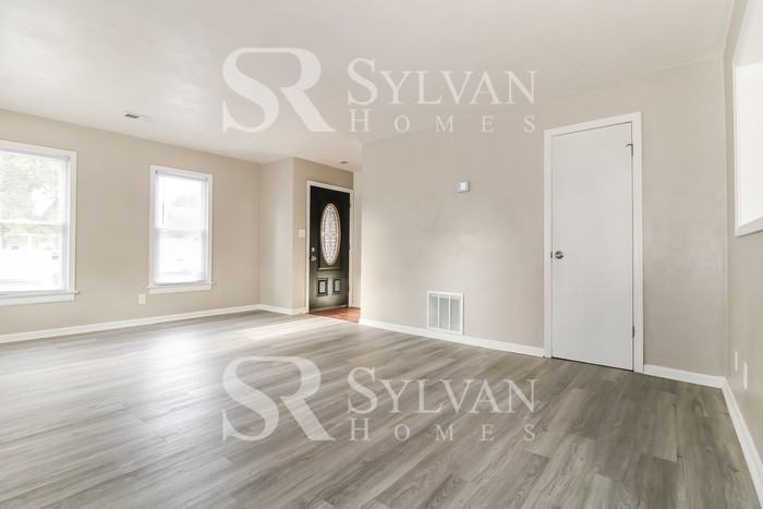 1024 Modoc Ave - Photo 4 of 16