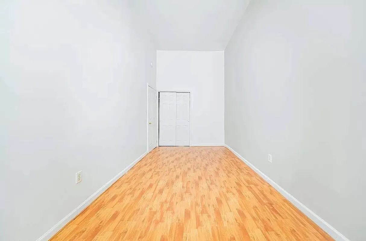 926 Fulton St #1 - Photo 5 of 7