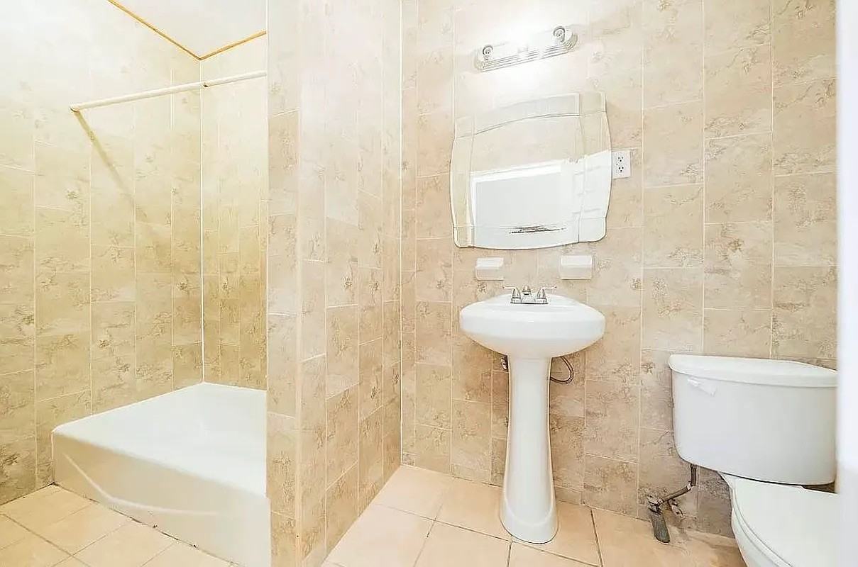 926 Fulton St #1 - Photo 6 of 7