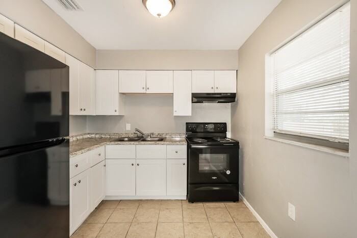 58 Marshall Ln - Photo 6 of 10