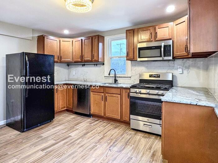 5215 Muth Ave - Photo 3 of 31