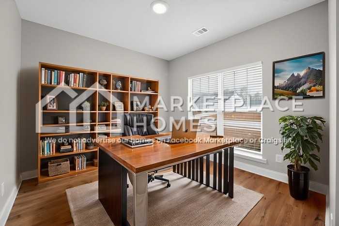 194 Gavin Way - Photo 6 of 36