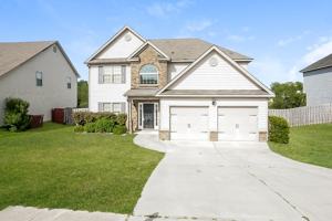 featured image of 2715 Huntcliffe Dr