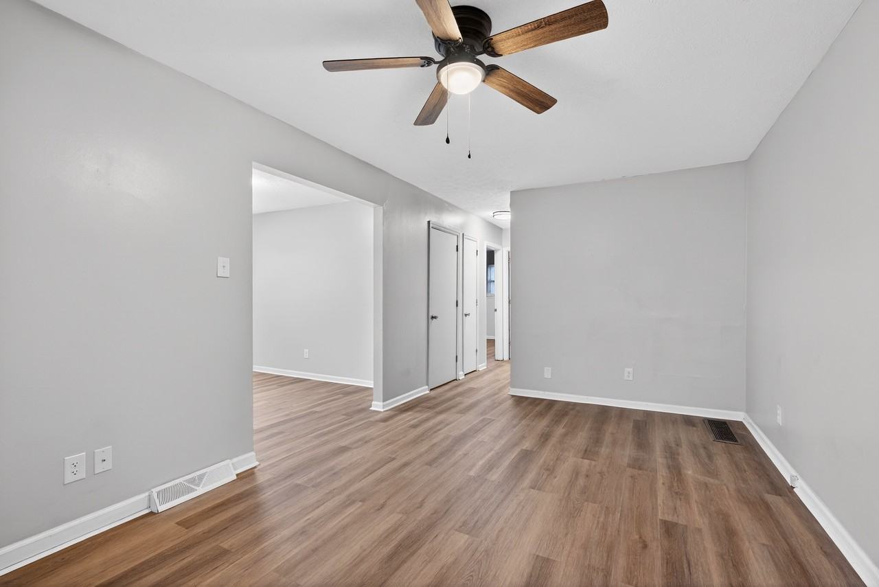 1350 Dix Dr Apt B #NA - Photo 4 of 21