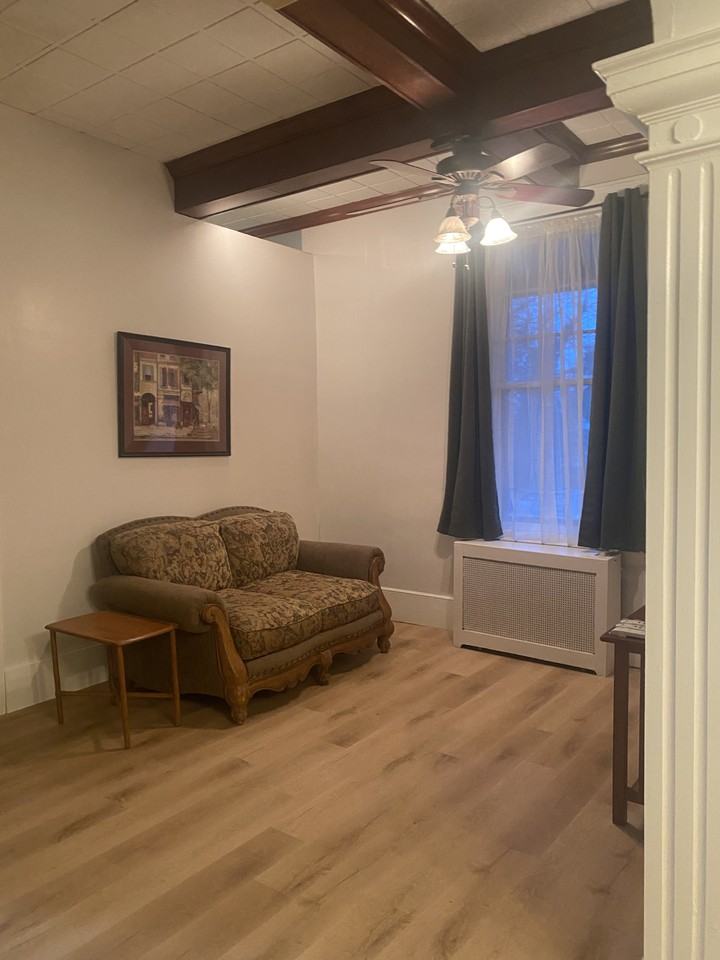 112 N Harrisburg St #C - Photo 4 of 11