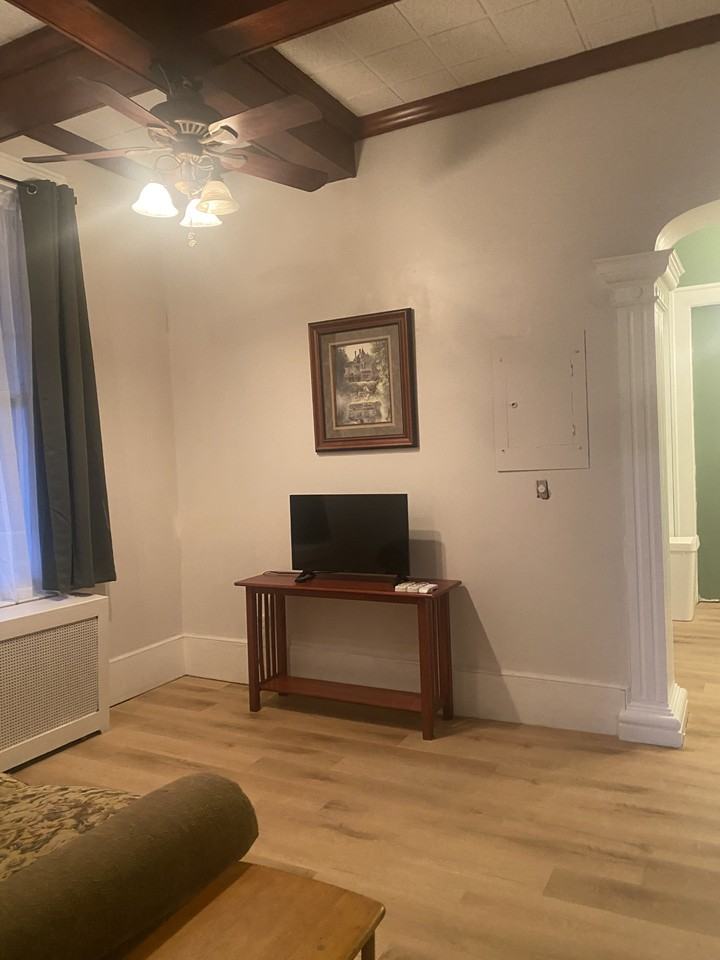 112 N Harrisburg St #C - Photo 5 of 11