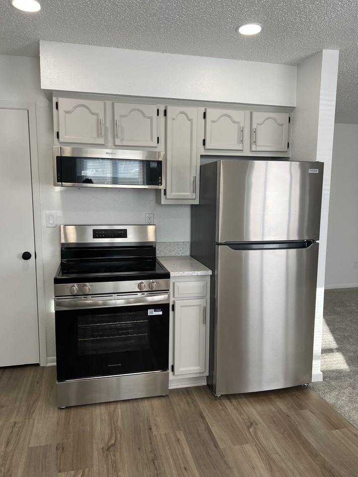 5324 Jennifer Dr #5324 - Photo 2 of 9