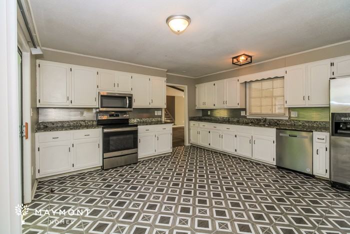 3932 Brookhill Rd - Photo 6 of 14