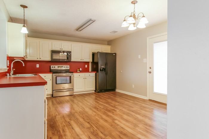 2803 Henson Pl - Photo 4 of 10