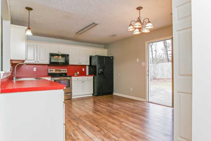 2803 Henson Pl - Photo 5 of 10