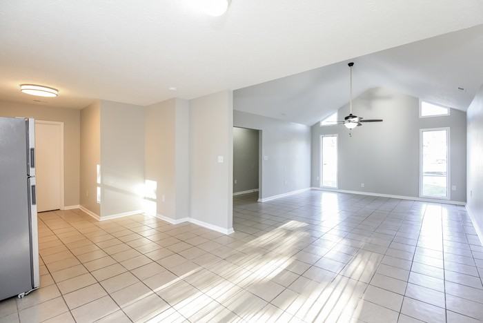 107 Bridgecreek Dr - Photo 3 of 16