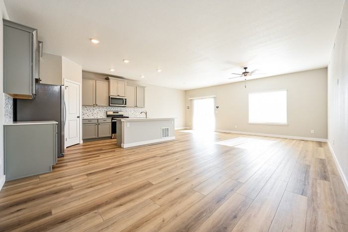 17734 E 94th Dr - Photo 3 of 16