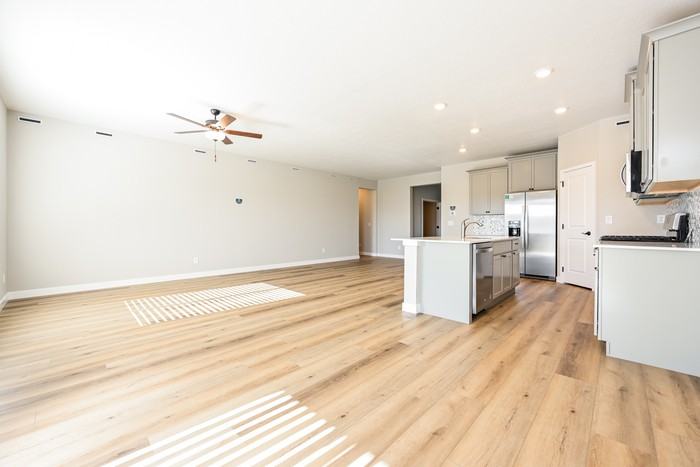 17734 E 94th Dr - Photo 5 of 16