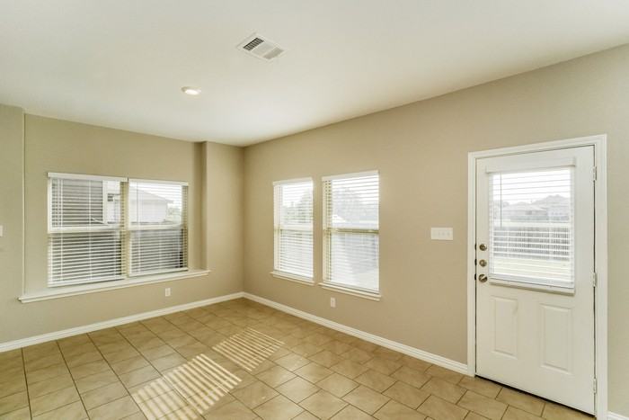 4215 Battery Park - Photo 6 of 9