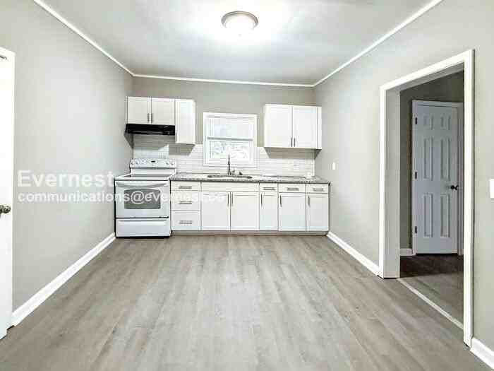 3335 31st Pl N - Photo 3 of 20