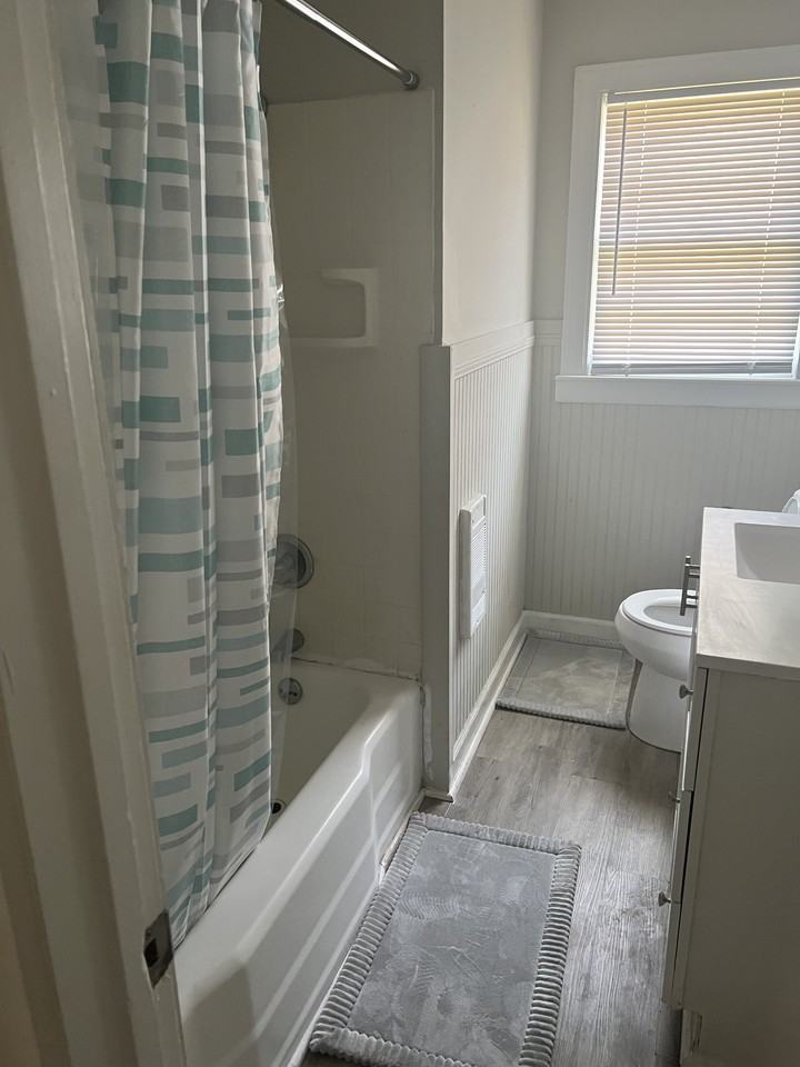 813 N Lee St #NA - Photo 5 of 7