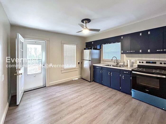 14535 Long Branch Rd - Photo 3 of 23