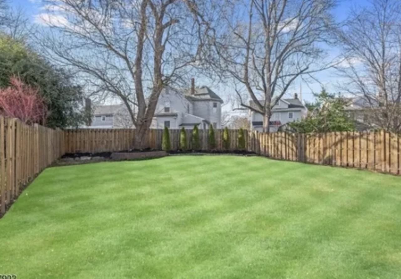 530 Hort St #NA - Photo 3 of 12