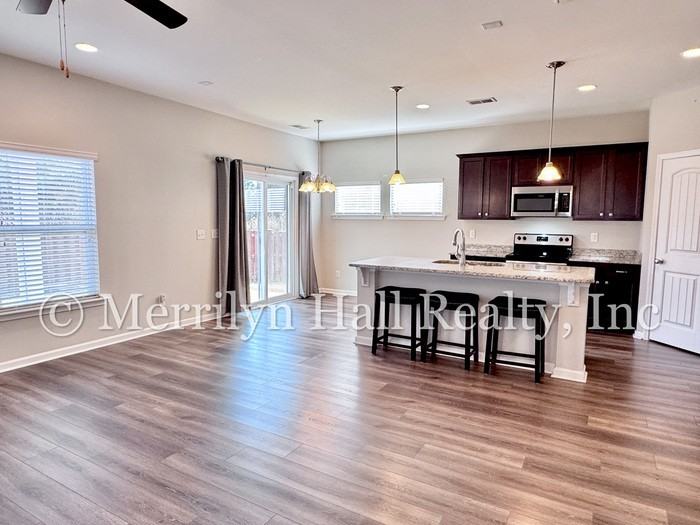 2014 Chipmunk Ln - Photo 2 of 29