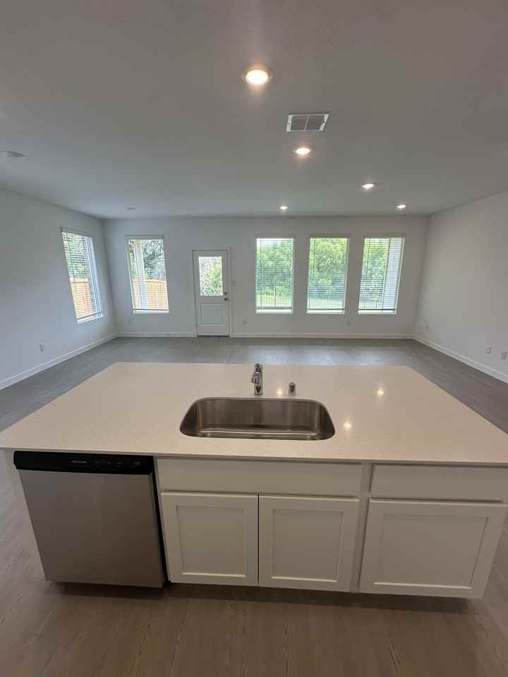 1916 Monchino Pl #NA - Photo 3 of 10