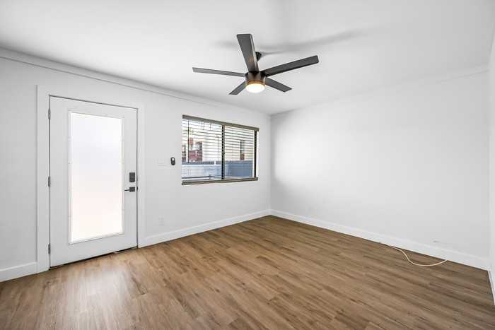 3133 E Fairmount Ave #3133 - Photo 2 of 16