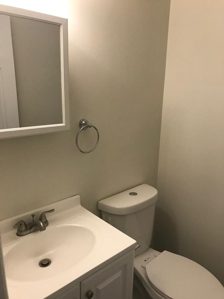 245 Colonial Ave #6B - Photo 7 of 21