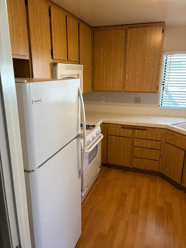 1137 Mission Verde Dr - Photo 7 of 20