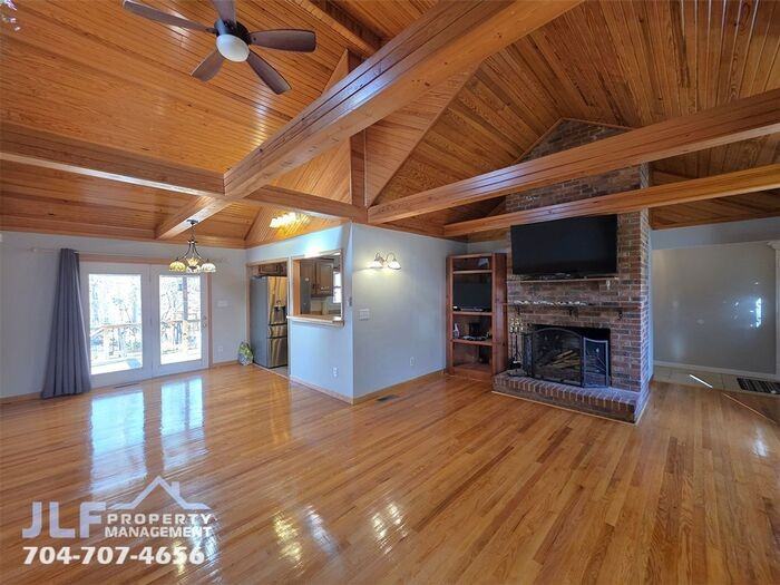 256 Georgewoods Dr - Photo 3 of 25