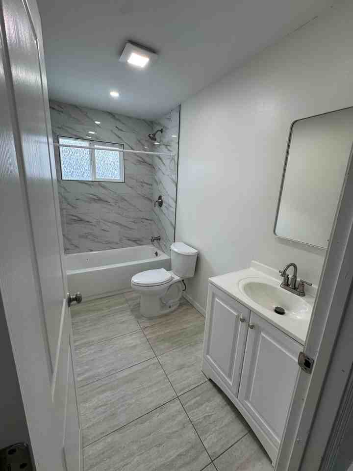 5901 Roosevelt St #NA - Photo 6 of 12