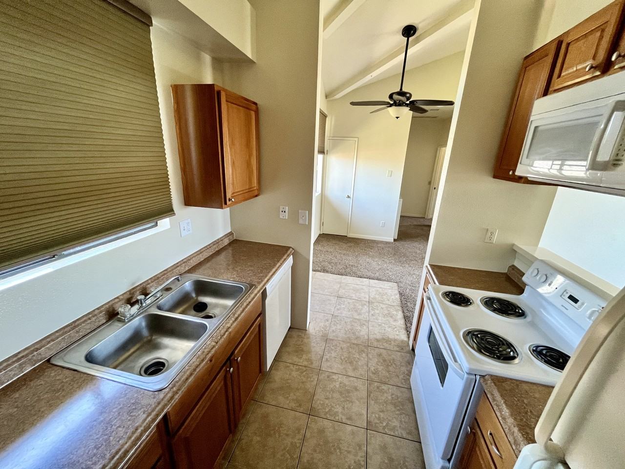 4474 Cleveland Ave #4 - Photo 5 of 9