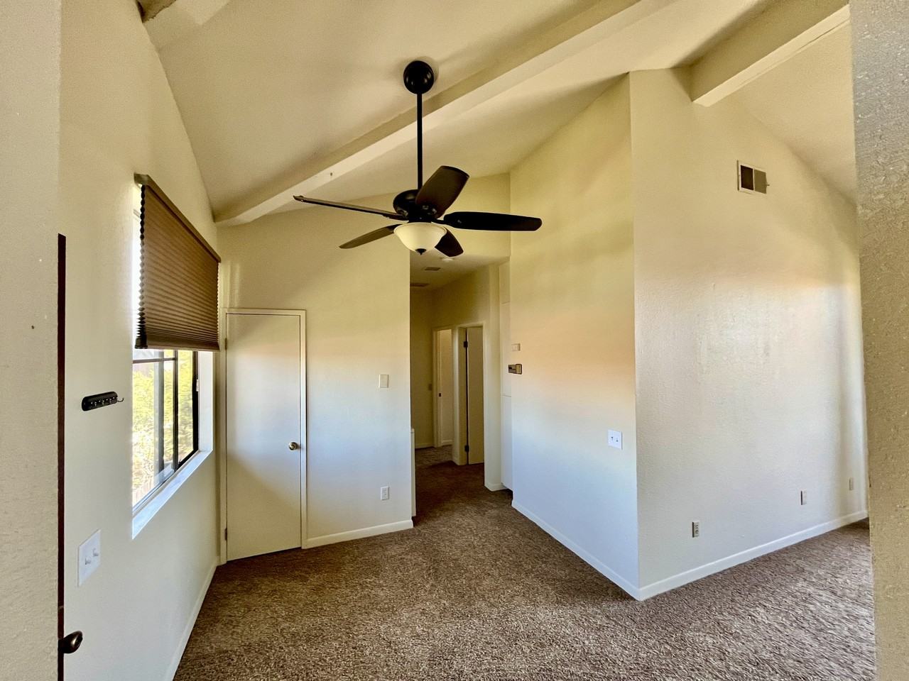 4474 Cleveland Ave #4 - Photo 6 of 9