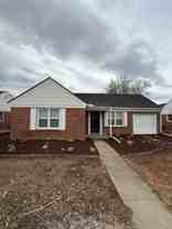 1971 Roslyn St - Photo 1 of 1