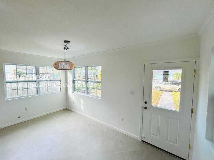 3032 56th St S - Photo 7 of 36