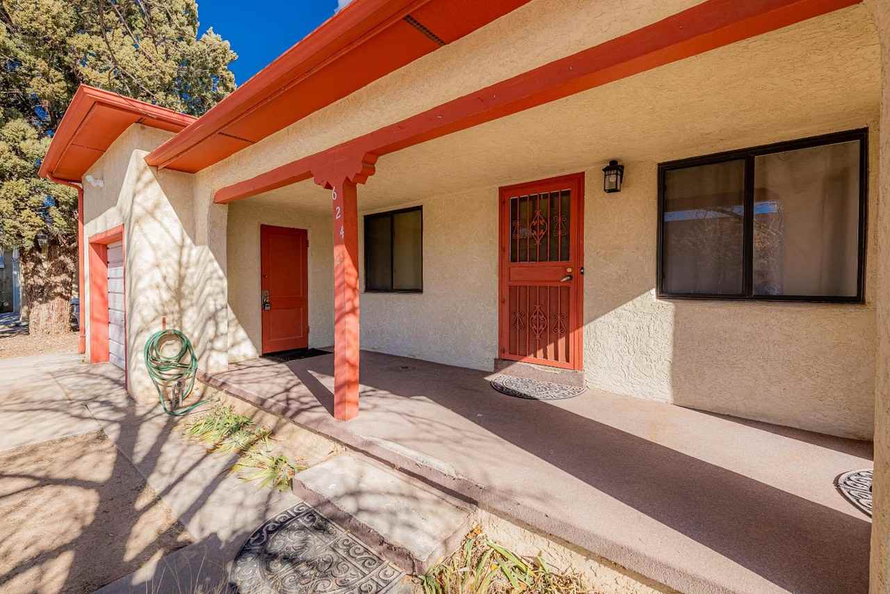 624 Adams St Ne - Photo 4 of 11