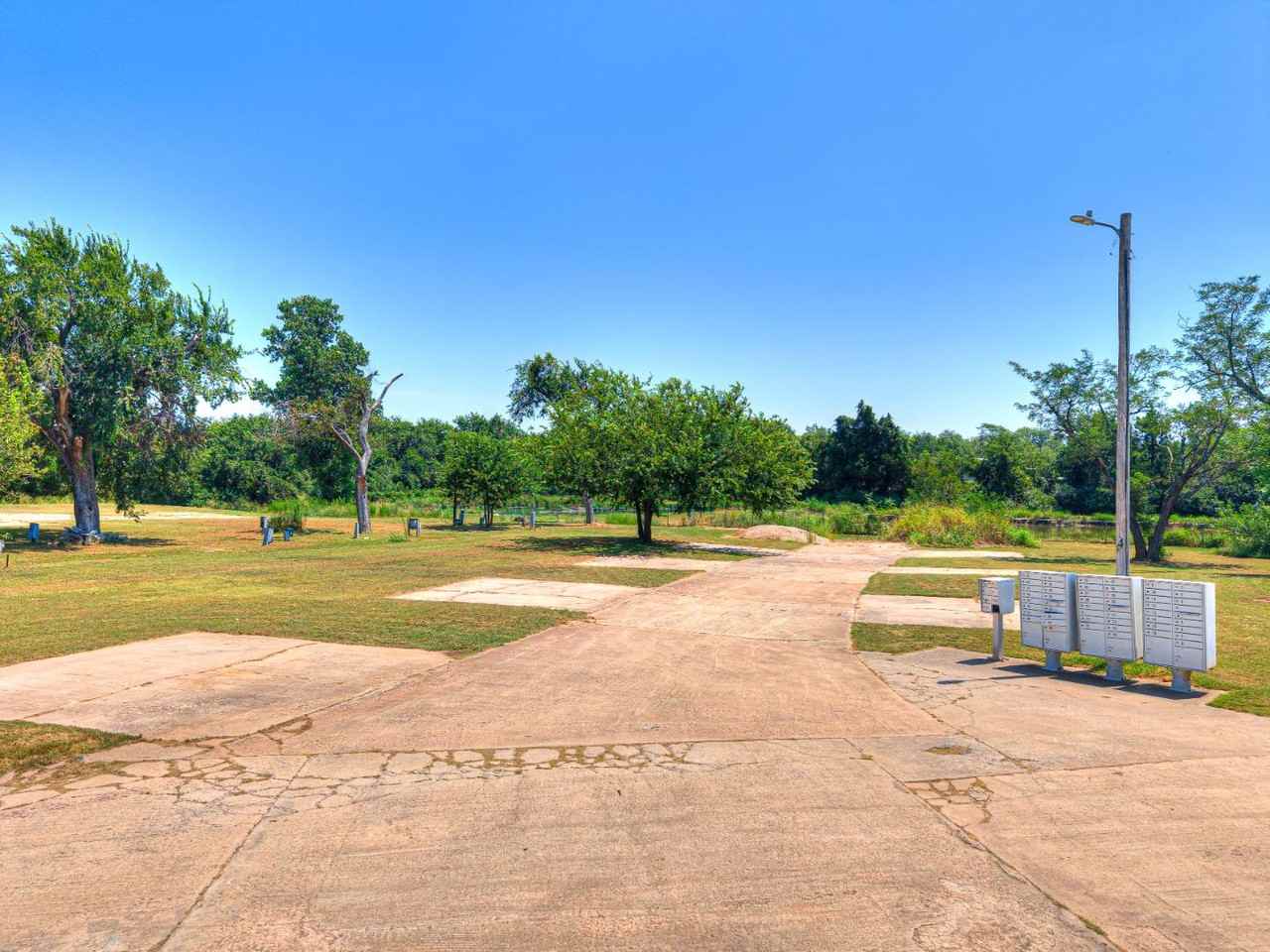 801 North Leo Street - Photo 2 of 10